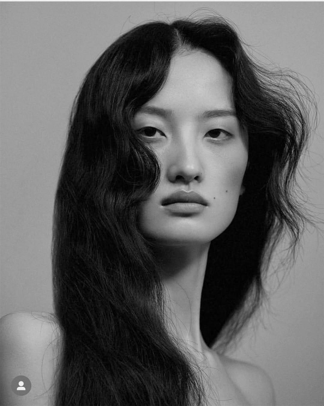 Post 3 by MYROOTS “We love hair” on Instagram (image)