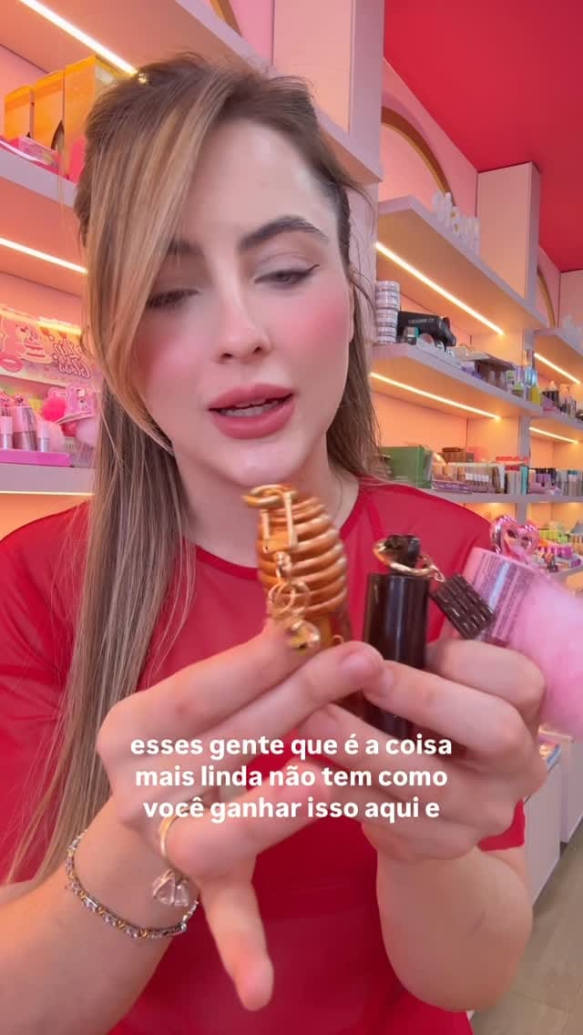 Post 9 by AMANDA’S MAKE | 💄👄✨ on Instagram (video)