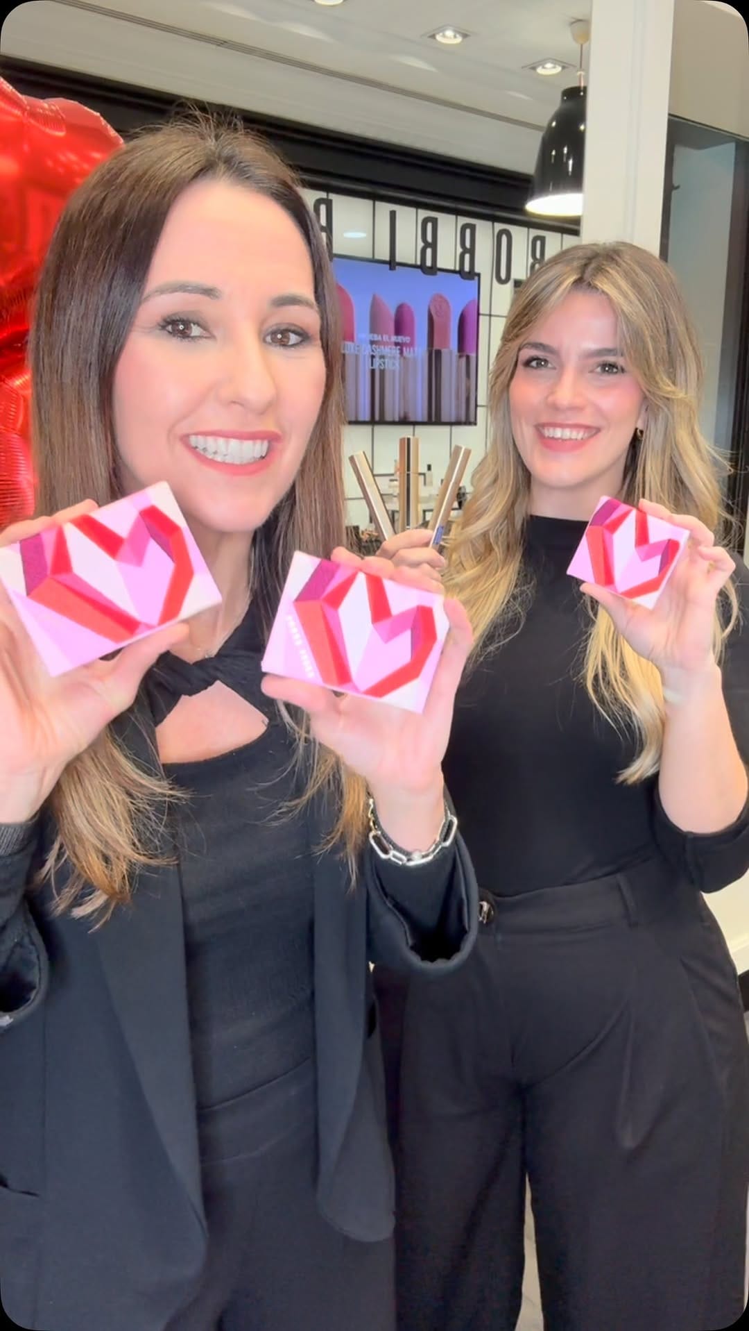 Post 3 by Equipo Bobbi Brown Lagasca on Instagram (video)