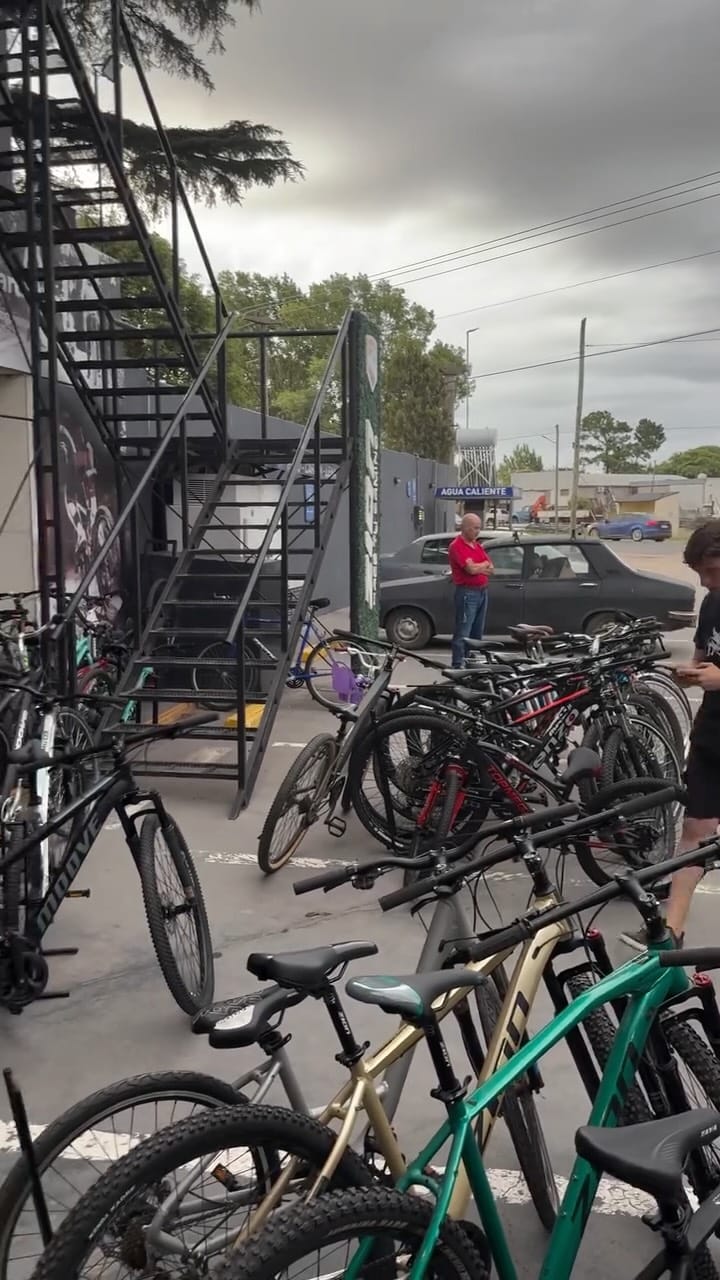 Post 8 by BICIMANIA BIKE & STORE on Instagram (video)