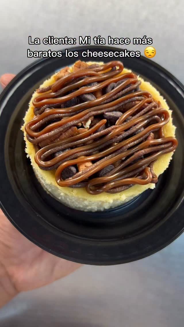 Post 5 by Elvis Ramos • Repostería on Instagram (video)