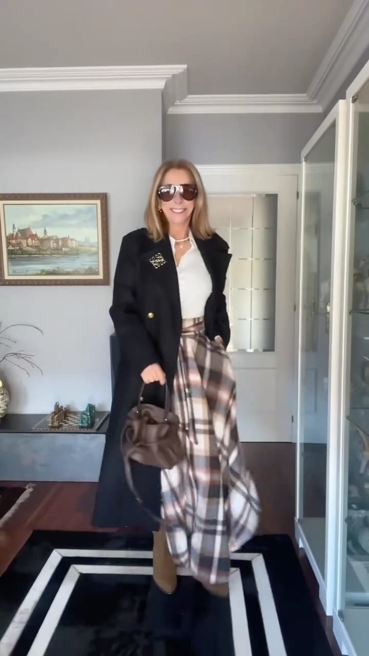 Post 10 by Zorione on Instagram (video)