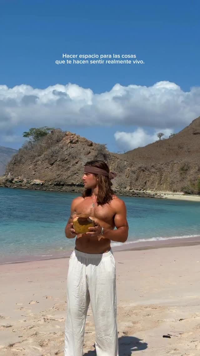 Post 6 by David Bodas on Instagram (video)