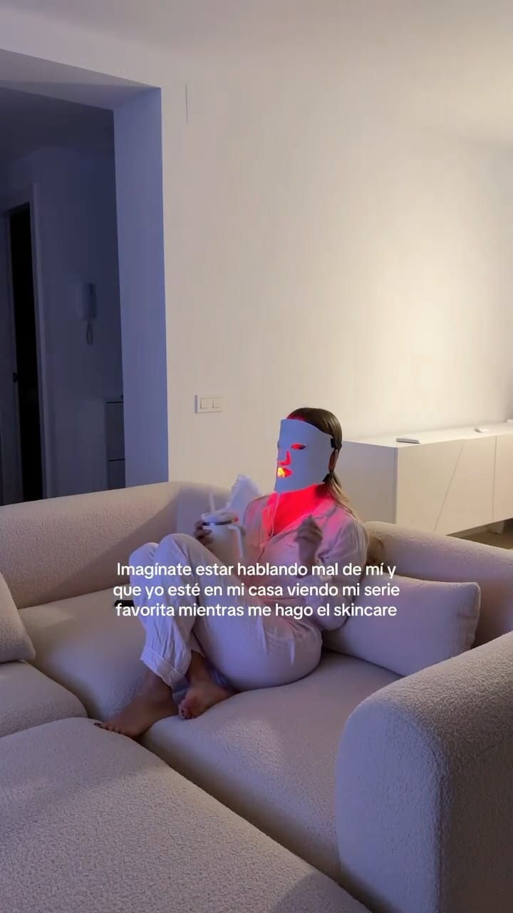 Post 3 by Ariadna Giner on Instagram (video)