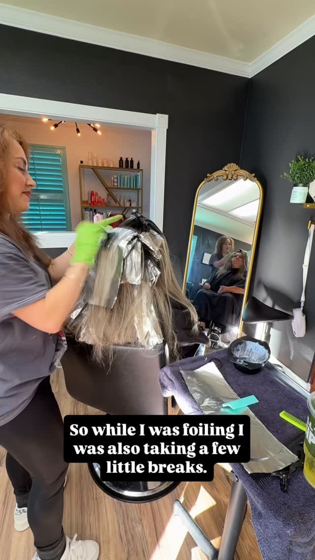 Post 2 by 𝓛𝓾𝓬𝓮𝓻𝓸 𝓚𝓻𝓲𝓿𝓪𝓷𝓮𝓴| Emerald Coast Fl Stylist & Extension Expert on Instagram (video)