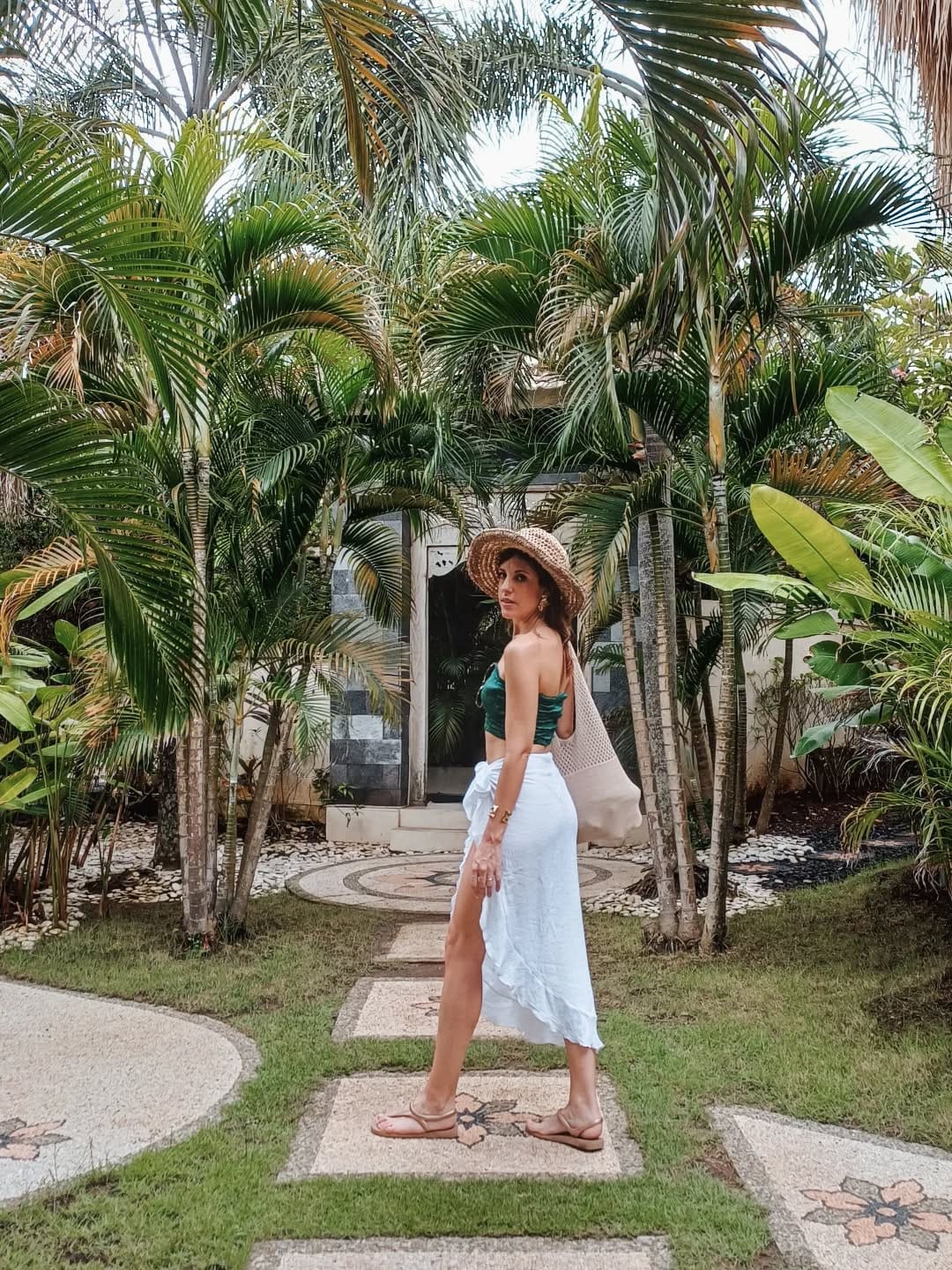Post 9 by B o r n  t o  d r e s s on Instagram (image)