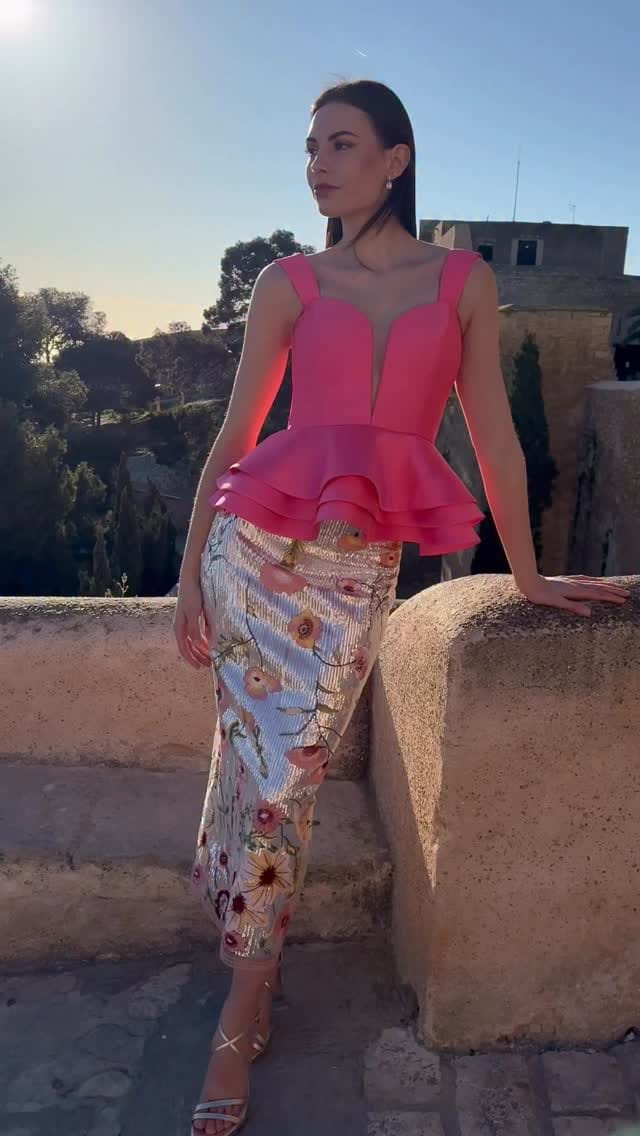 Post 3 by SILVIA NAVARRO on Instagram (video)