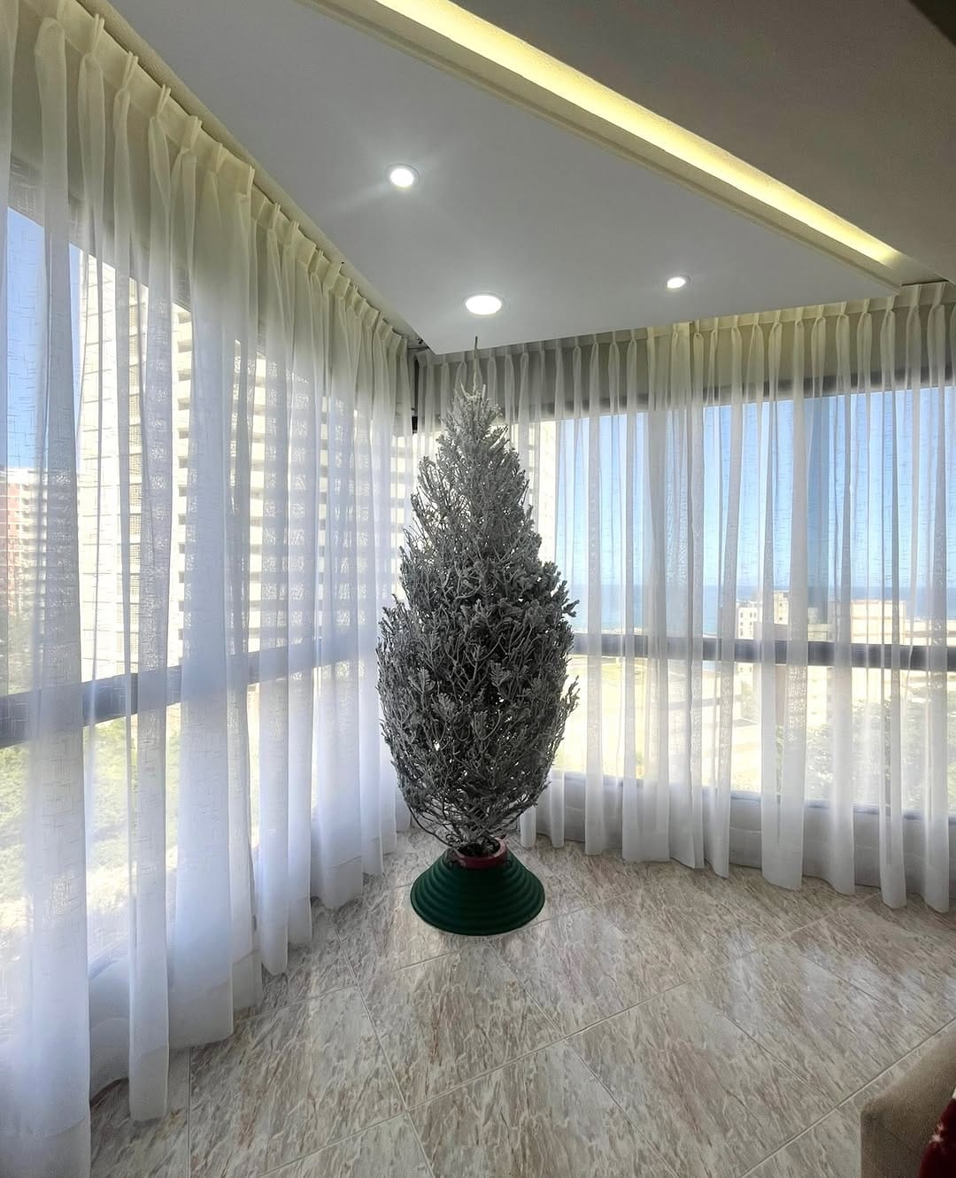 Post 8 by | CORTINAS | PERSIANAS | TOLDOS | on Instagram (carousel)