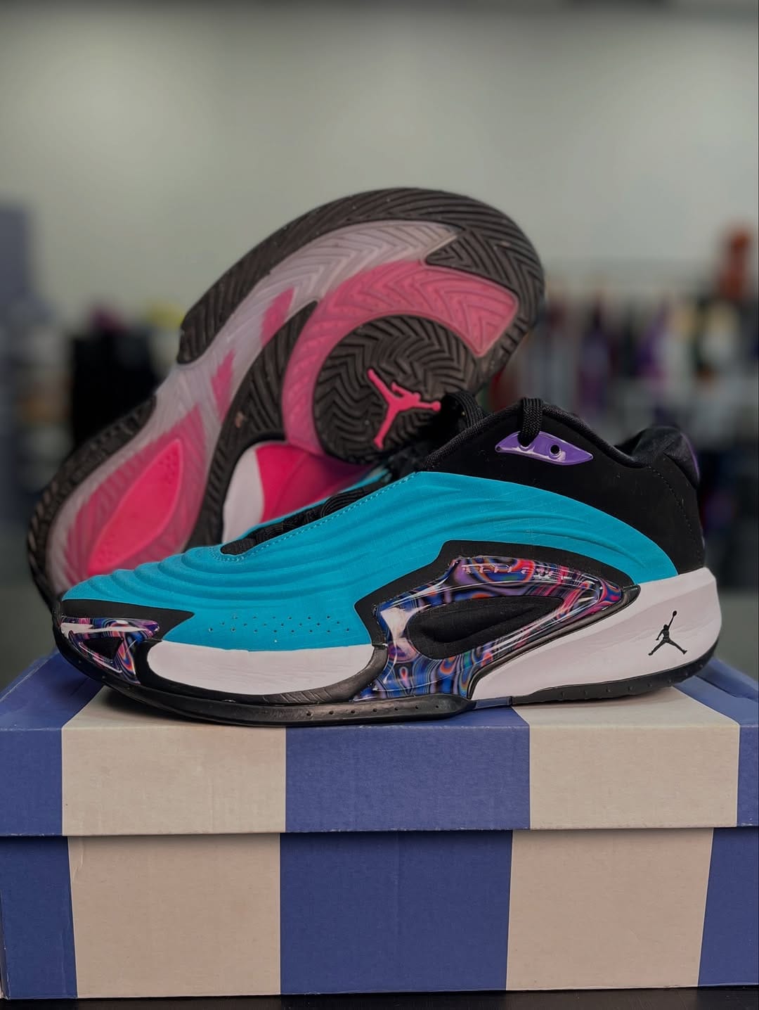 Post 8 by HOOPSHOES GARAGE | zapatillas de básquet a precios increíbles 🏀 on Instagram (carousel)