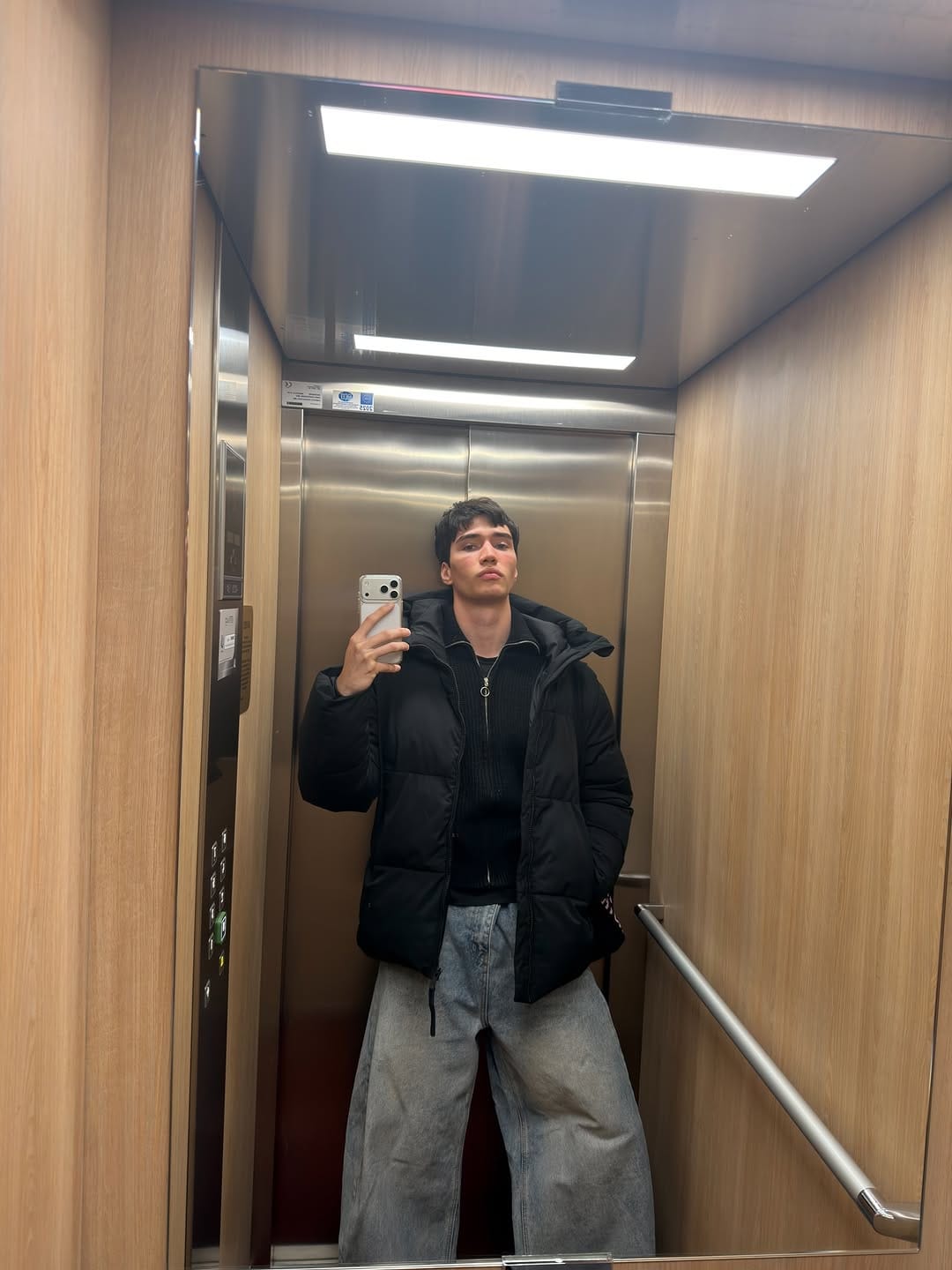 Post 1 by Gabo Dos Santos on Instagram (carousel)