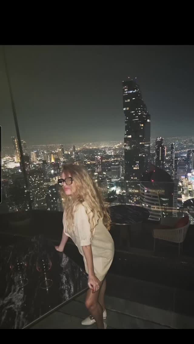 Post 8 by CAVIAR on Instagram (video)