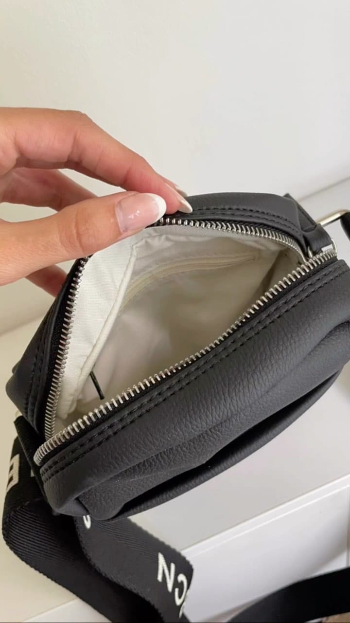 Post 2 by Vegan Bags on Instagram (video)
