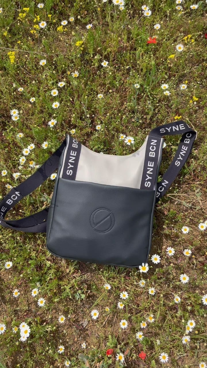 Post 1 by Vegan Bags on Instagram (video)