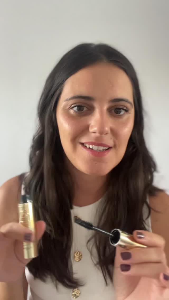 Post 10 by Estefanía del Castillo on Instagram (video)