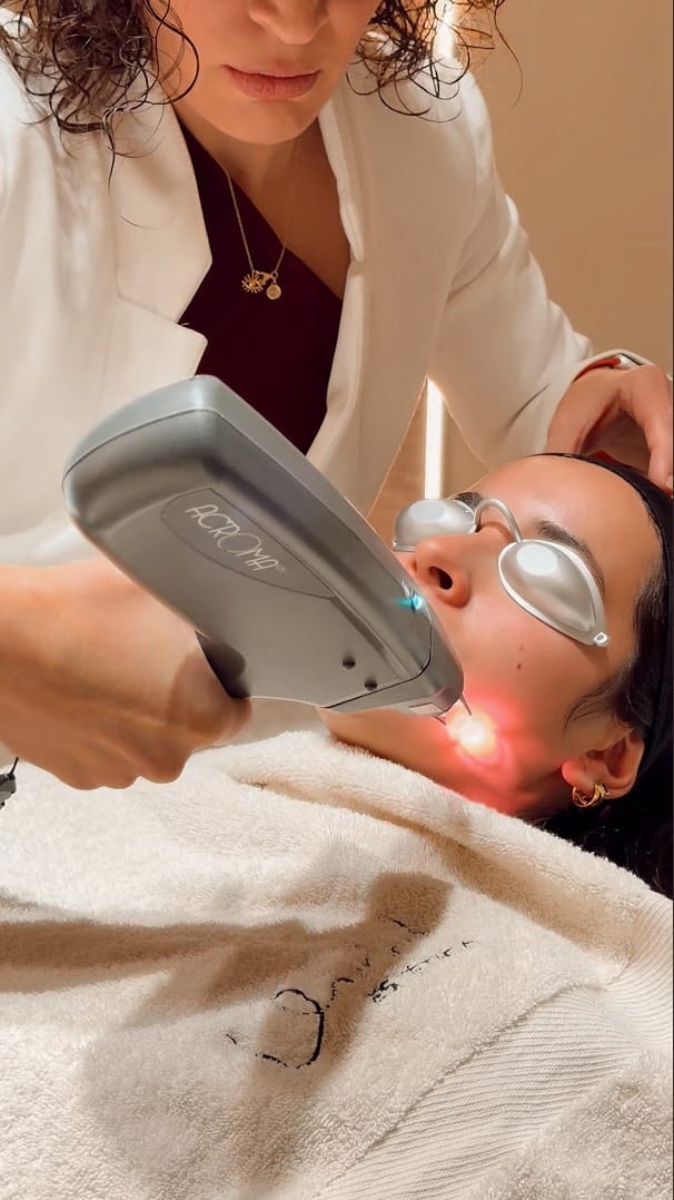 Post 4 by Clinicas Virtud Estética - Medicina Estética on Instagram (video)