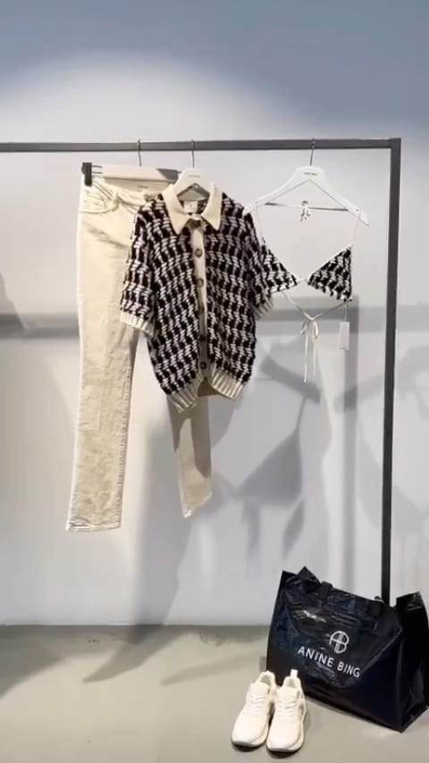 Post 5 by FD Store on Instagram (video)