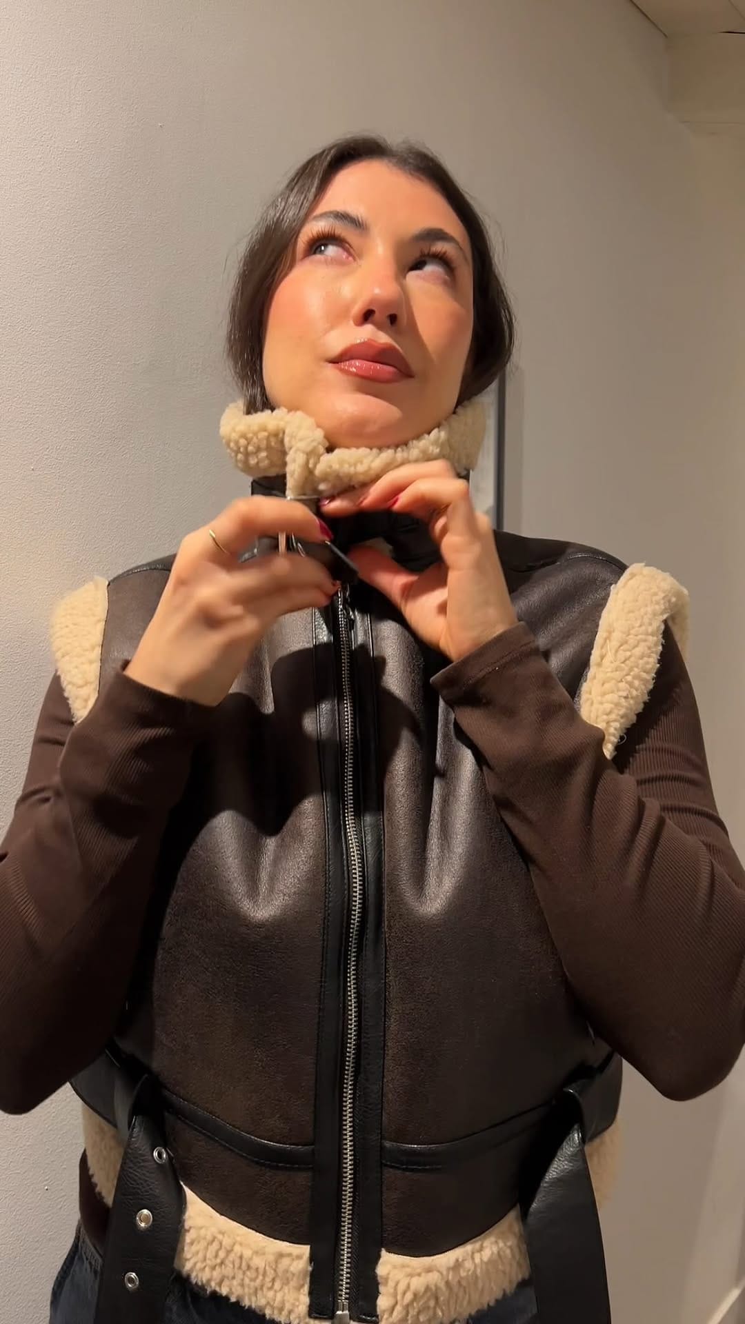 Post 3 by Sabina Sosa on Instagram (video)