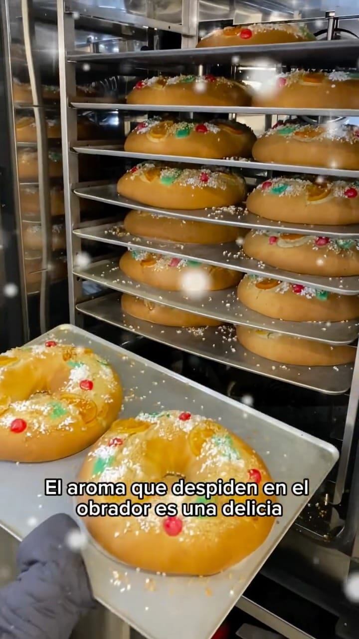 Post 6 by Freedom Cakes Vegan 🌱 on Instagram (video)
