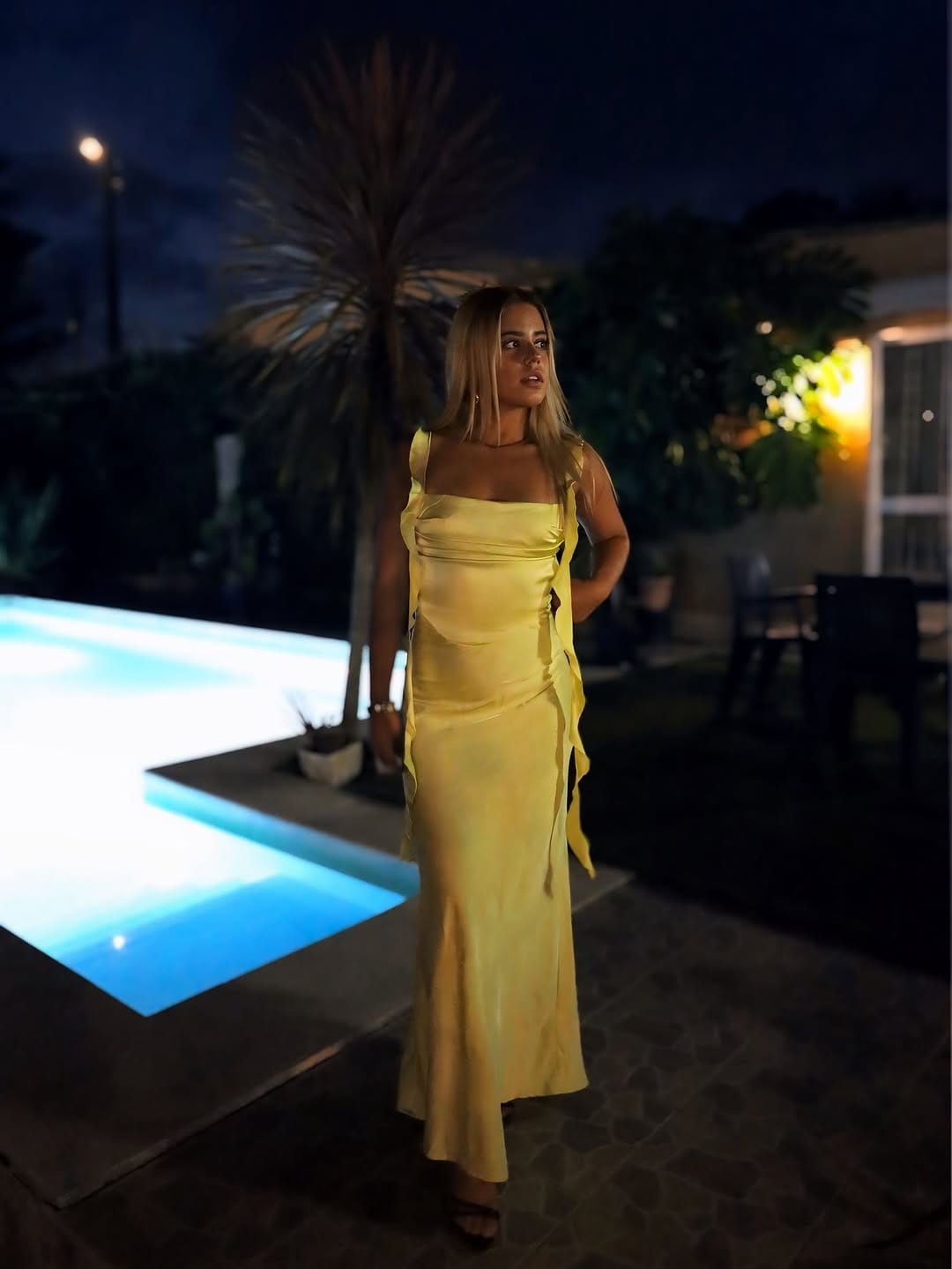 Post 7 by Vitória Garcia on Instagram (carousel)