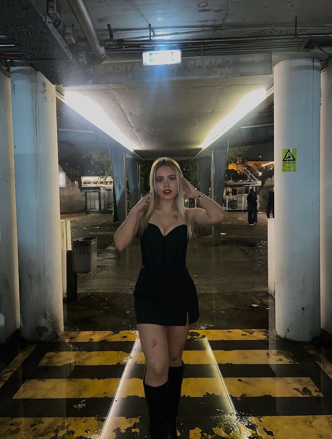 Post 4 by Vitória Garcia on Instagram (image)
