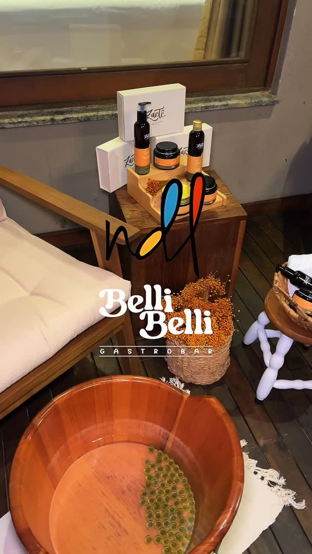 Post 1 by Zaetê Cosmética on Instagram (video)