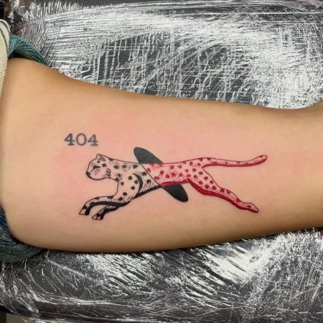 Post 3 by Estigma Tattoo Madrid on Instagram (video)