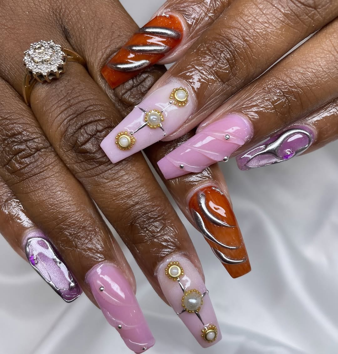 Post 4 by Nail Salon | Pedi-Medi | Acrylic | Gel X-Builder | Dip | Wax on Instagram (image)