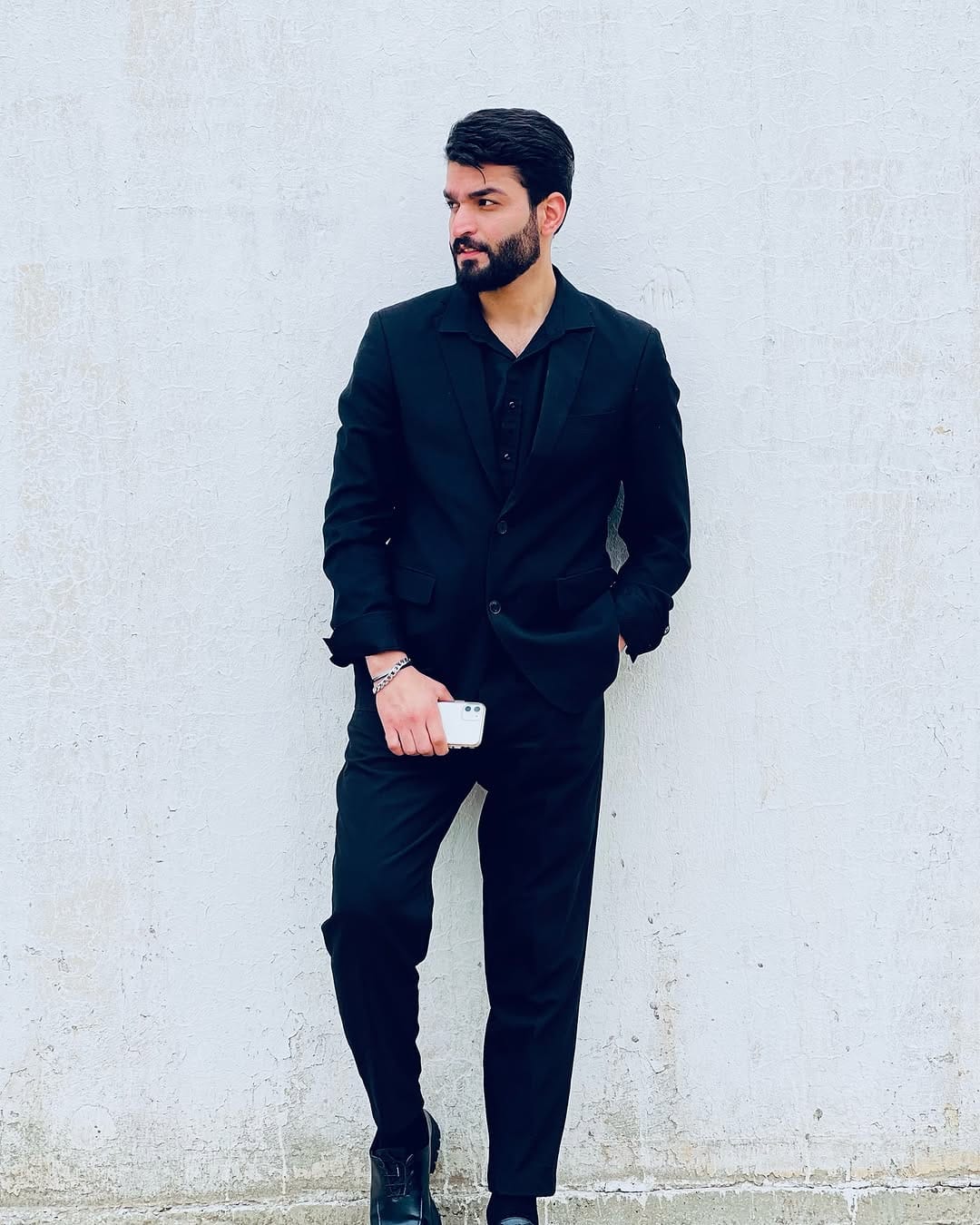 Post 7 by Hussein Ali on Instagram (image)