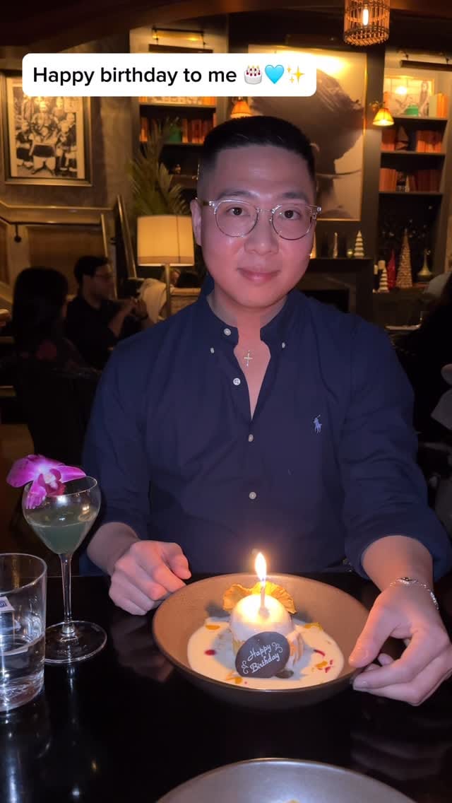 Post 8 by Chicago Nail Tech - Bobby Vo on Instagram (video)
