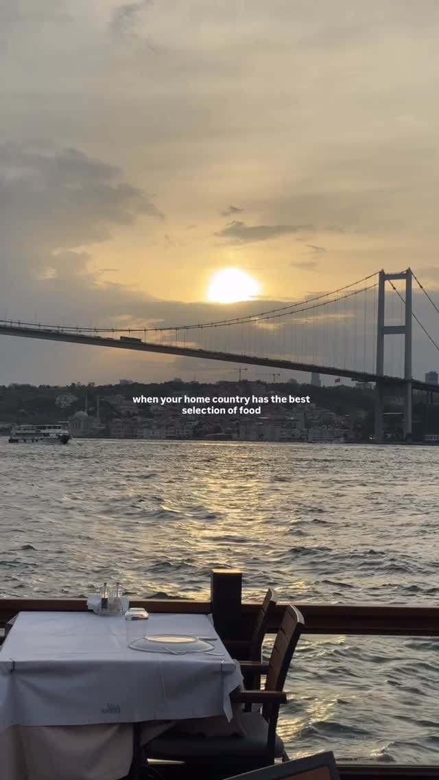 Post 4 by Eslem Karaca on Instagram (video)
