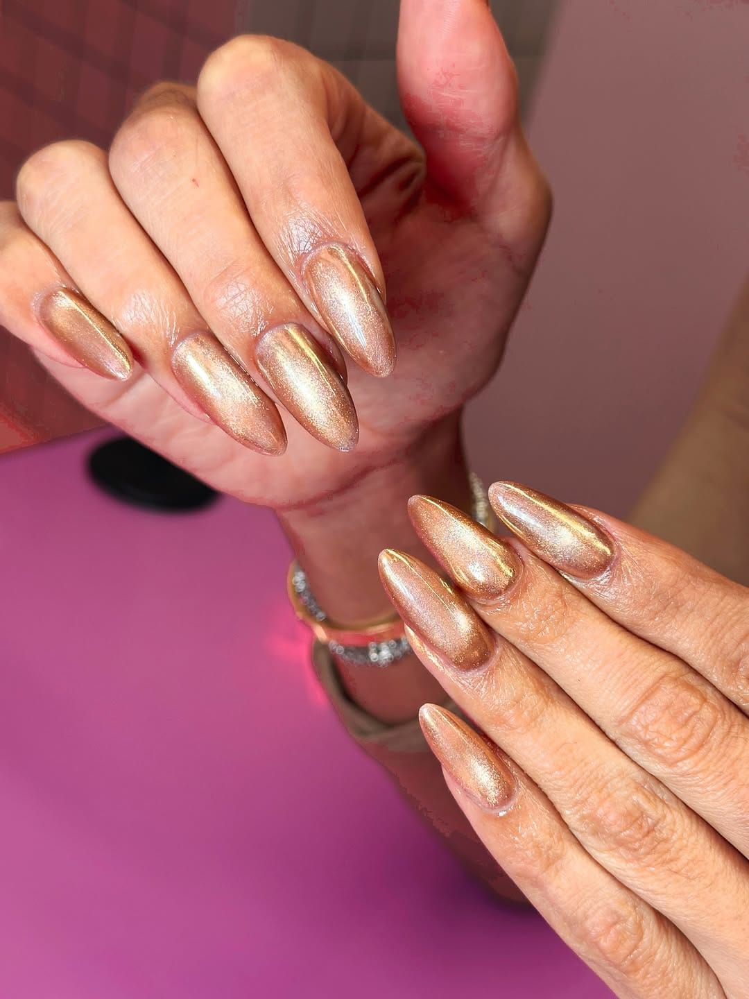 Post 7 by Luz Belenguer / Nail Artist on Instagram (carousel)