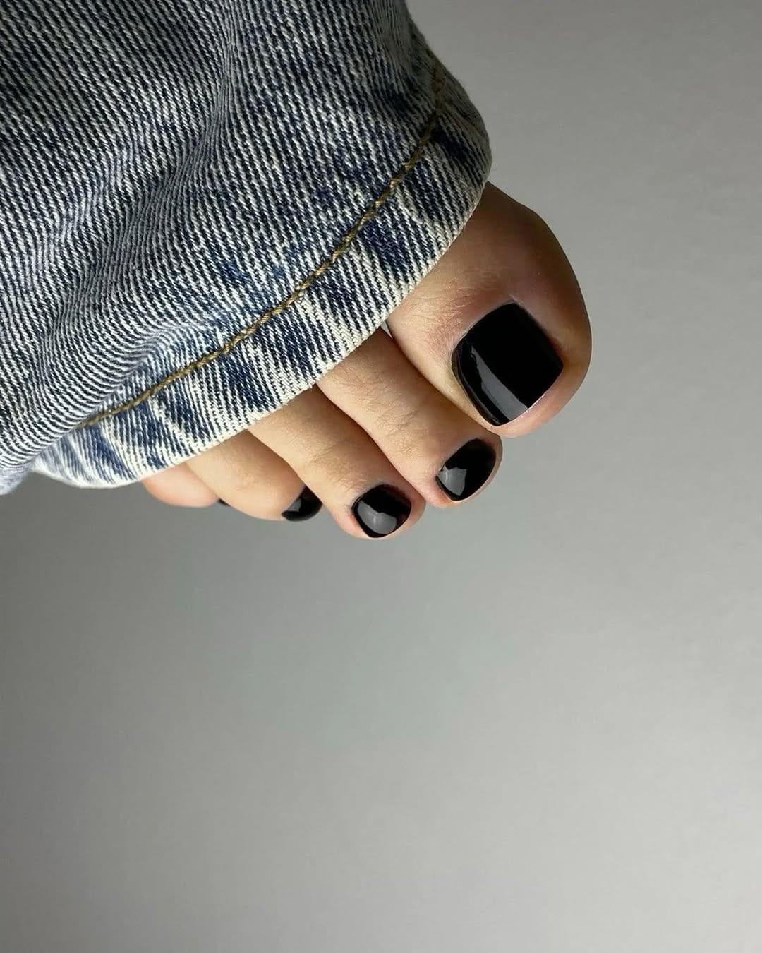 Post 6 by Queenconte nails & beauty on Instagram (image)
