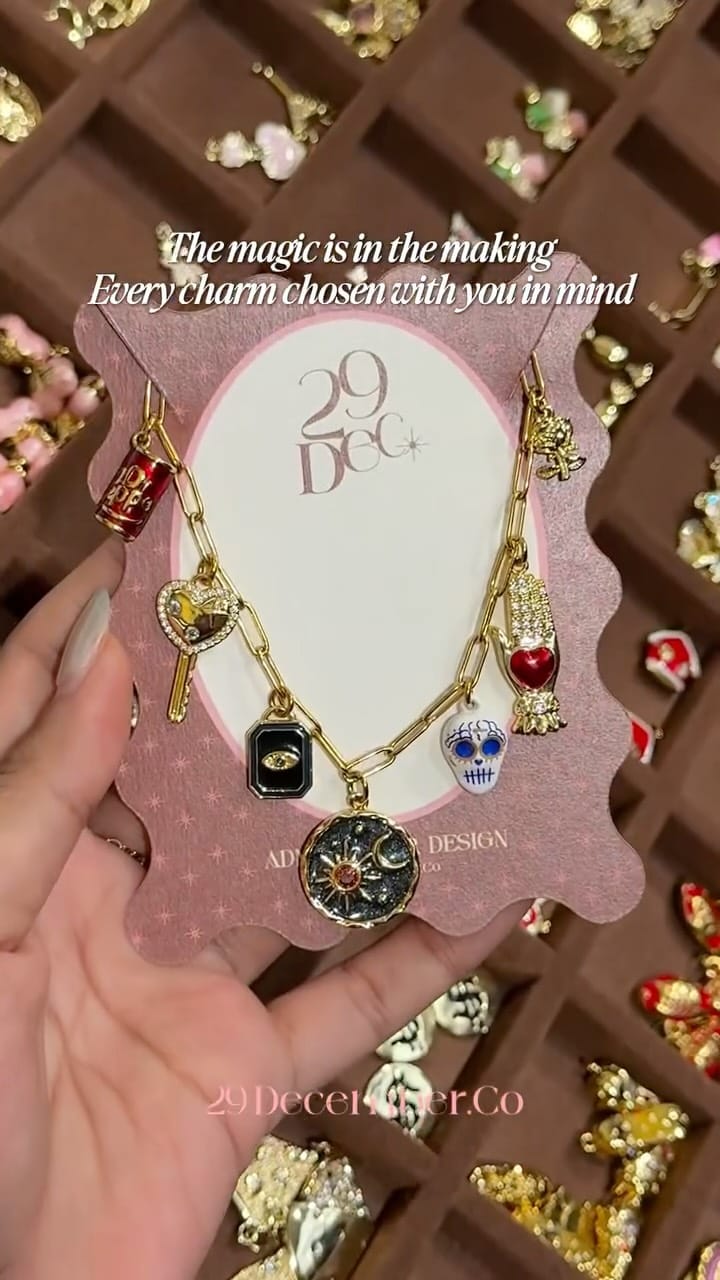 Post 7 by 29 December Co on Instagram (video)