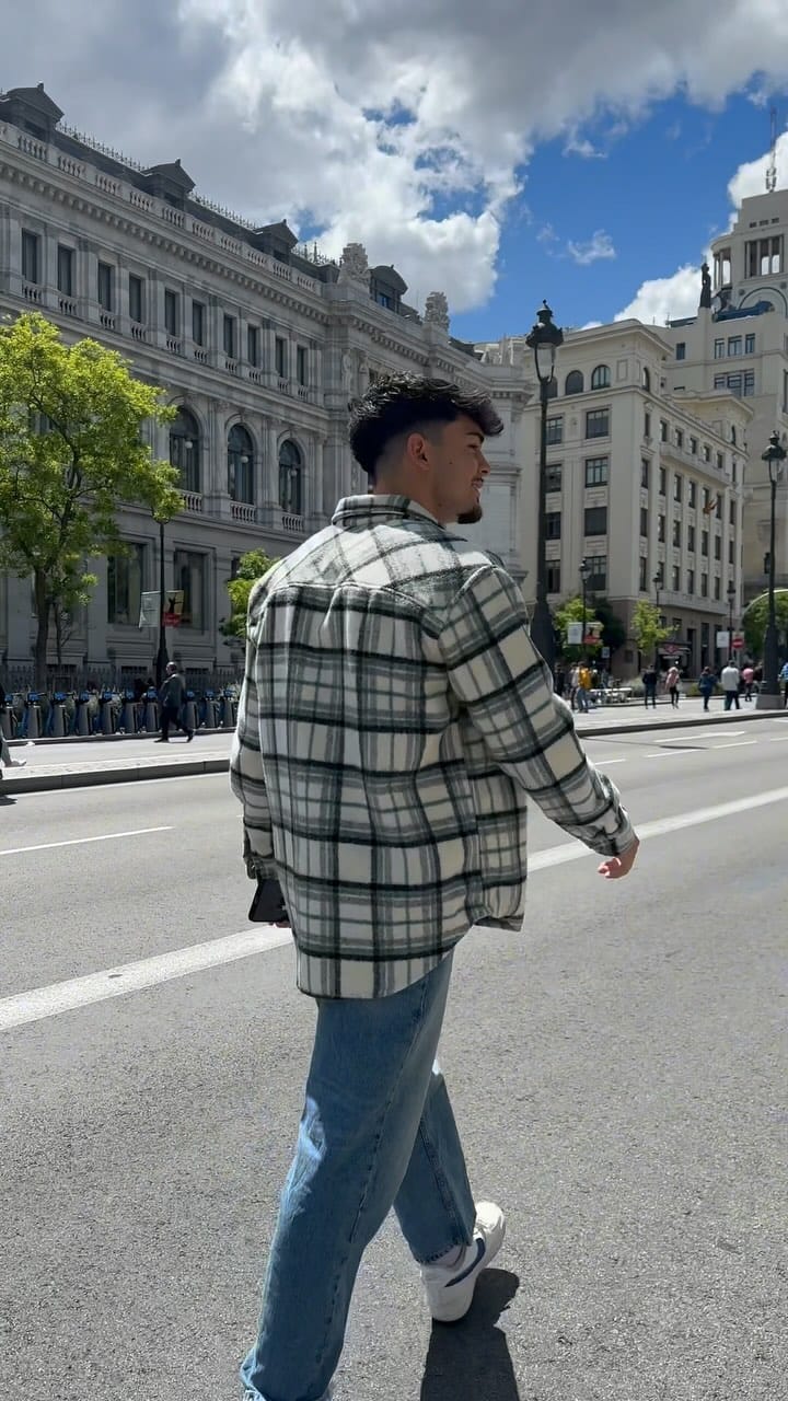 Post 8 by ALEJANDRO LOPEZ on Instagram (video)