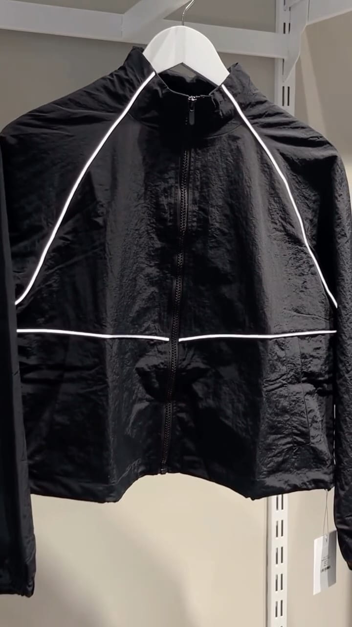 Post 3 by ACTIVE | Activewear • Ropa deportiva on Instagram (video)