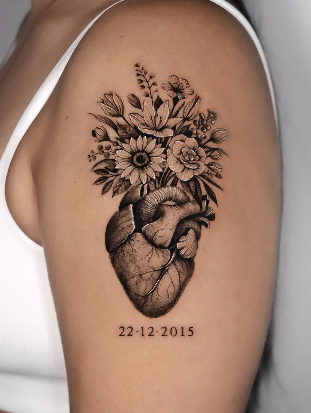 Post 7 by N.8 Tattoo Barcelona on Instagram (carousel)