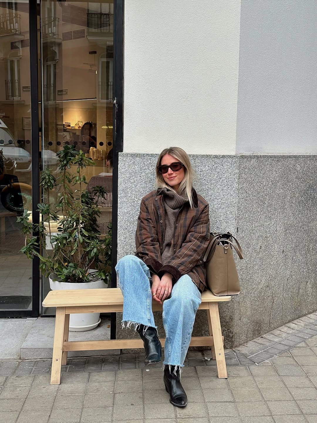Post 2 by LDF on Instagram (carousel)