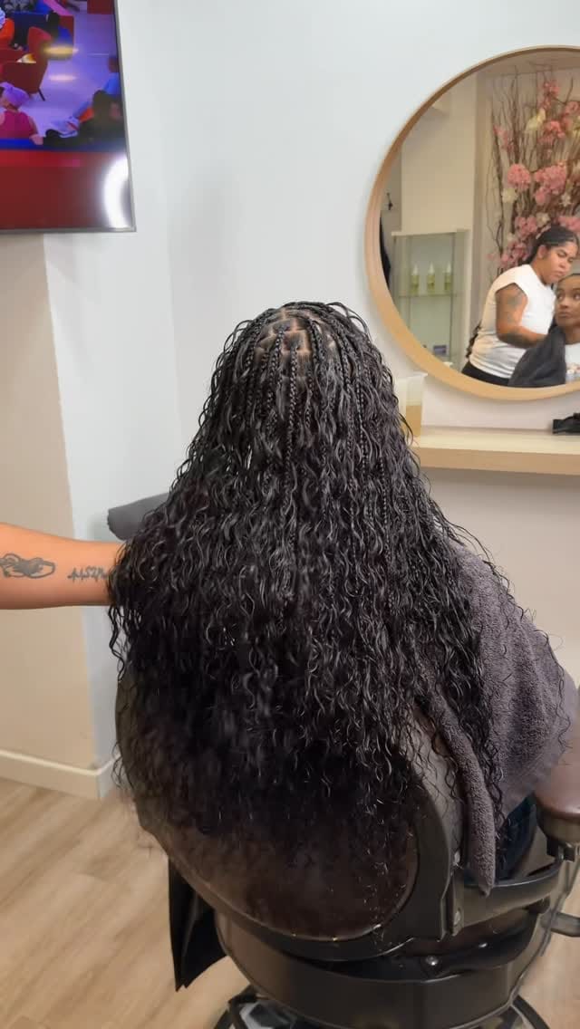 Post 5 by Paty Pérez • Trenzas y Pelo Afro on Instagram (video)