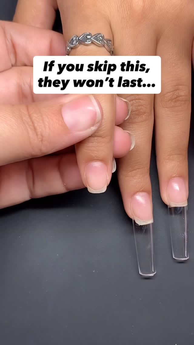 Post 3 by ιɴѕαтιαвle ɴαιlѕ on Instagram (video)