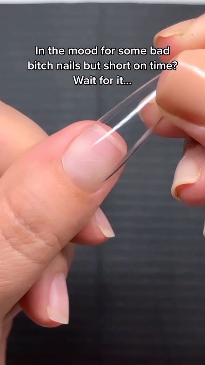 Post 9 by ιɴѕαтιαвle ɴαιlѕ on Instagram (video)