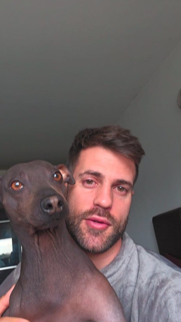 Post 9 by Kike Mora on Instagram (video)