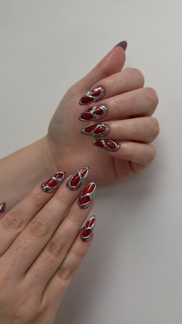 Post 2 by 𝐍𝐚𝐢𝐥 𝐒𝐚𝐥𝐨𝐧-𝐆𝐢𝐫𝐥 𝐓𝐡𝐞𝐫𝐚𝐩𝐲 on Instagram (video)