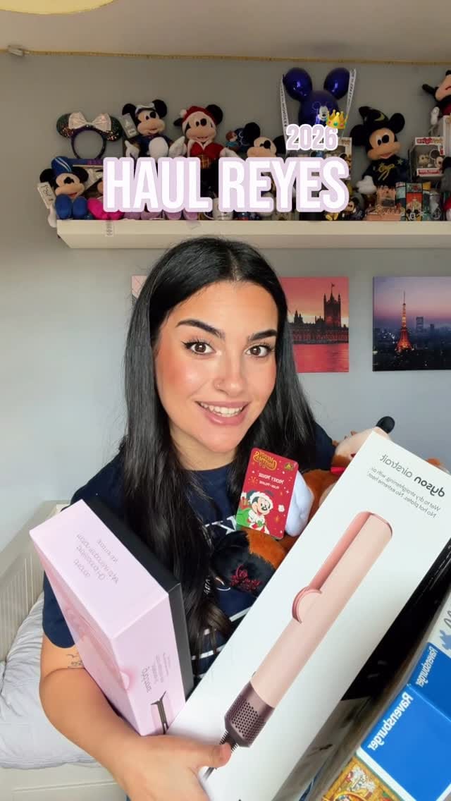 Post 7 by Marta Deza | Disney | Lifestyle on Instagram (video)
