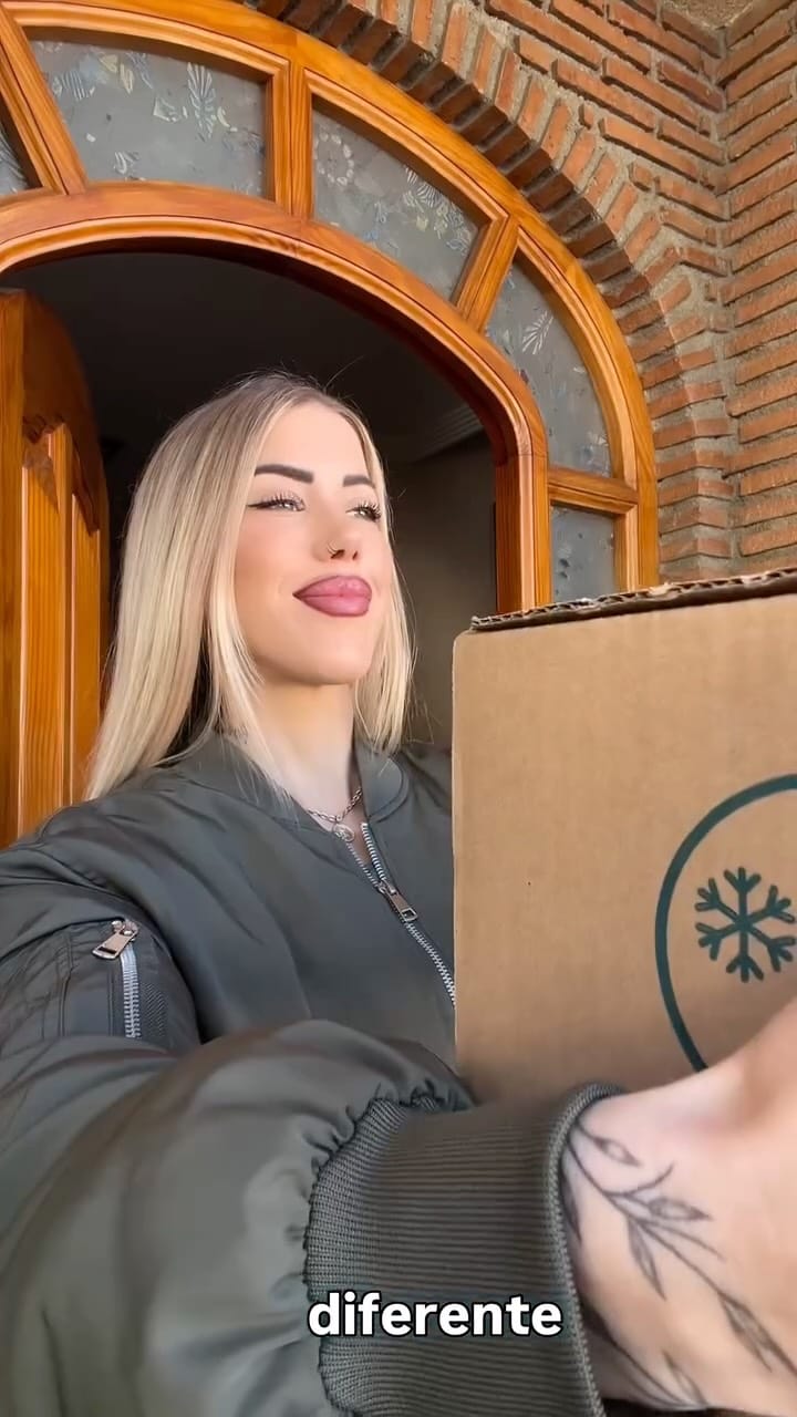 Post 4 by Lidia Gomez on Instagram (video)