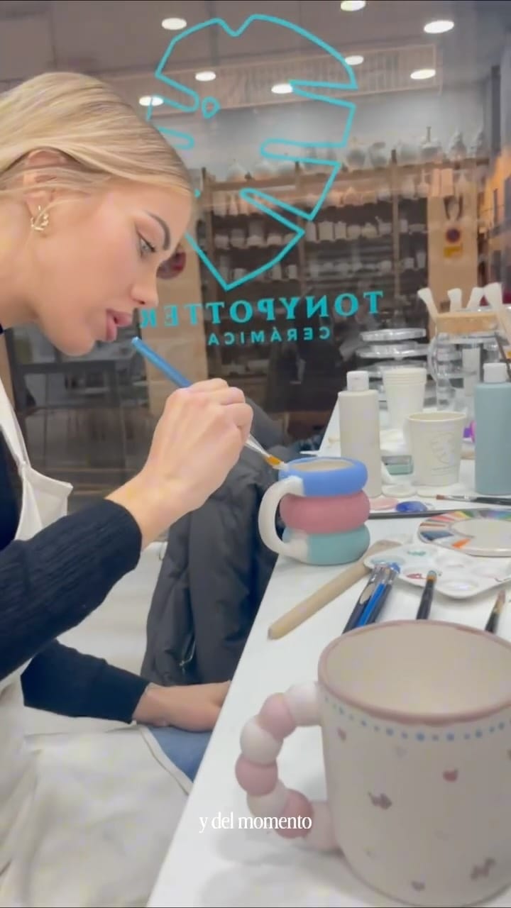 Post 8 by Lidia Gomez on Instagram (video)