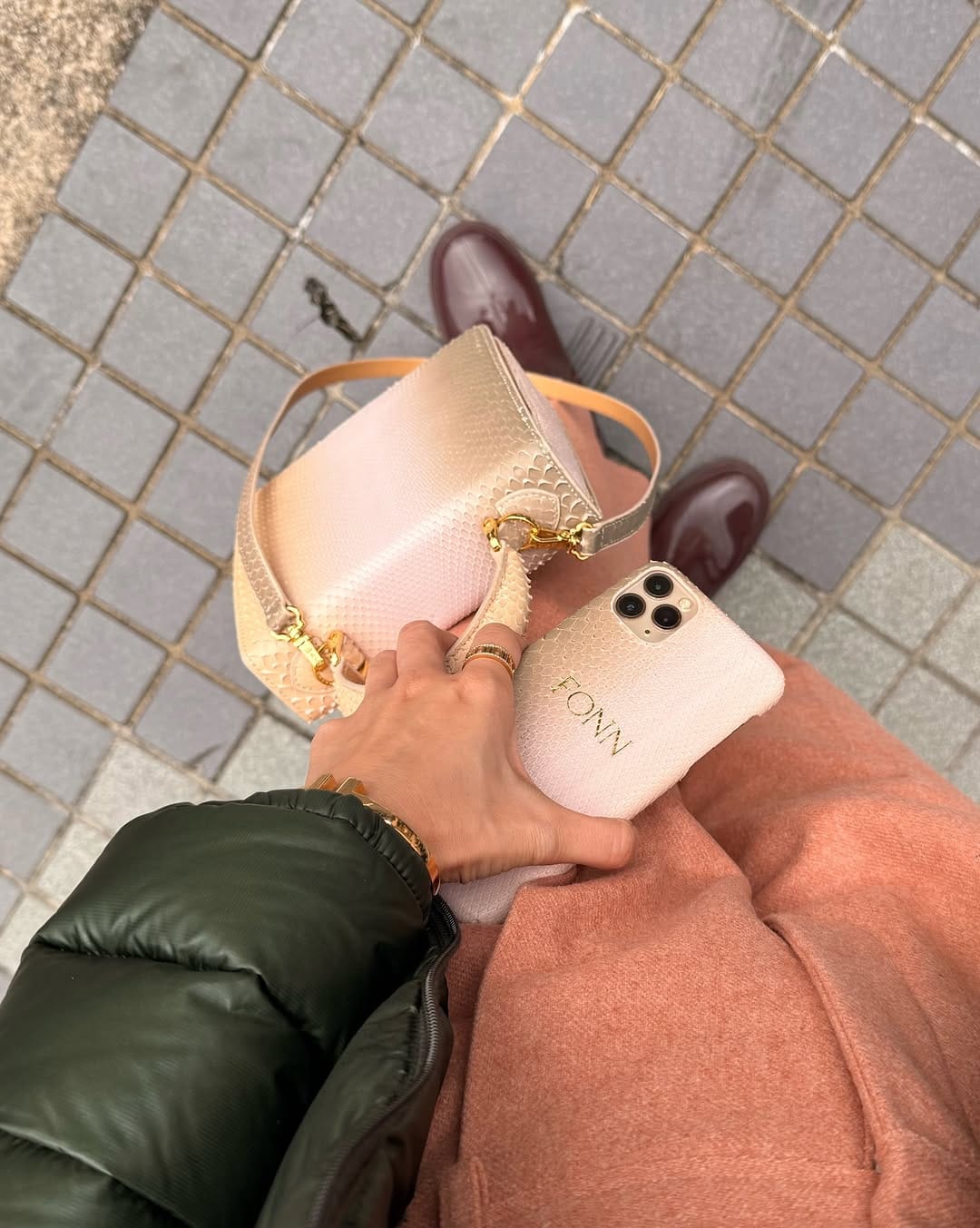 Post 8 by S'UVIMOL on Instagram (carousel)