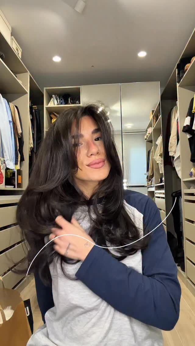 Post 4 by AMPARO CARRILLO on Instagram (video)