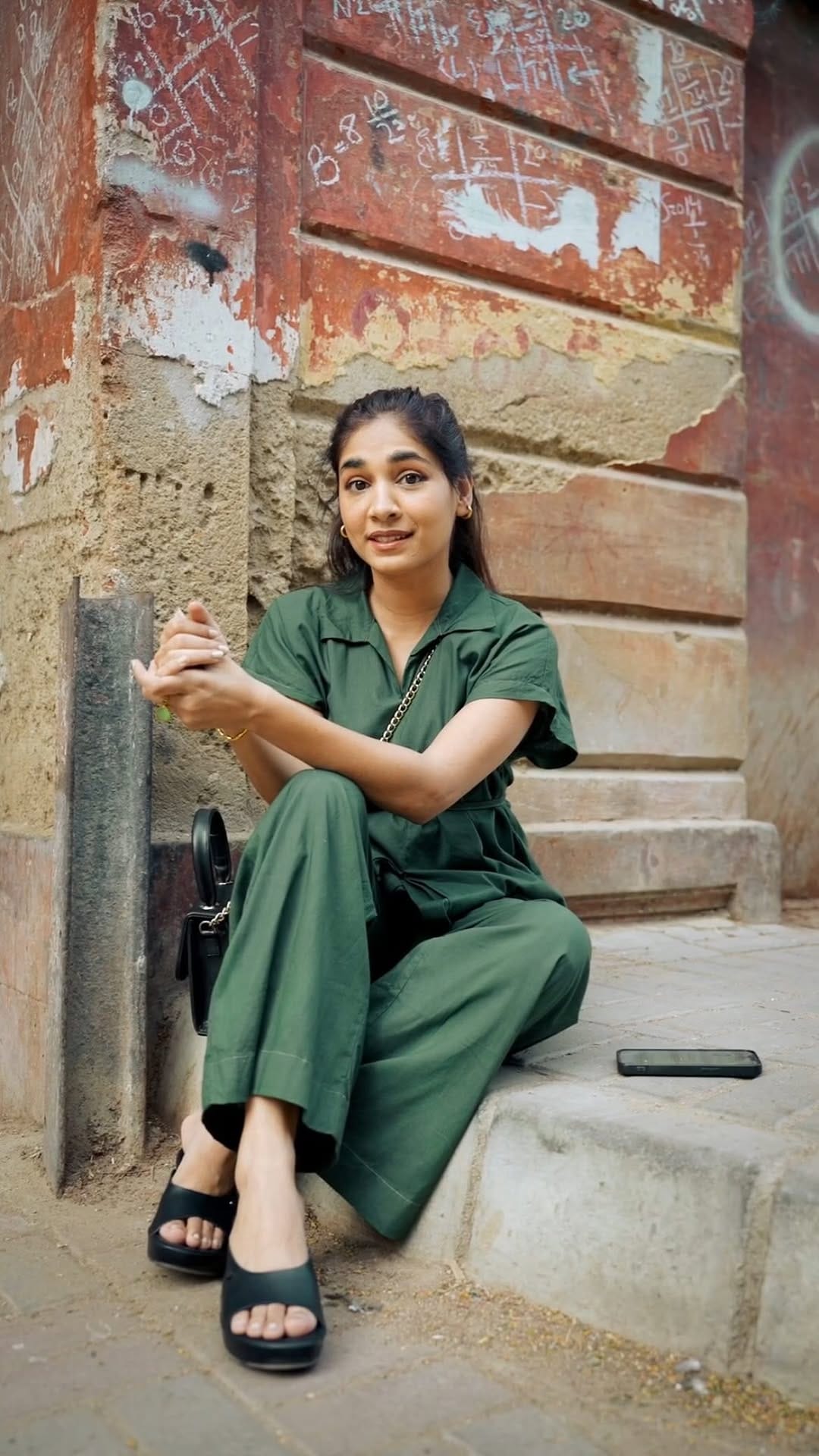 Post 9 by Amna Jung on Instagram (video)