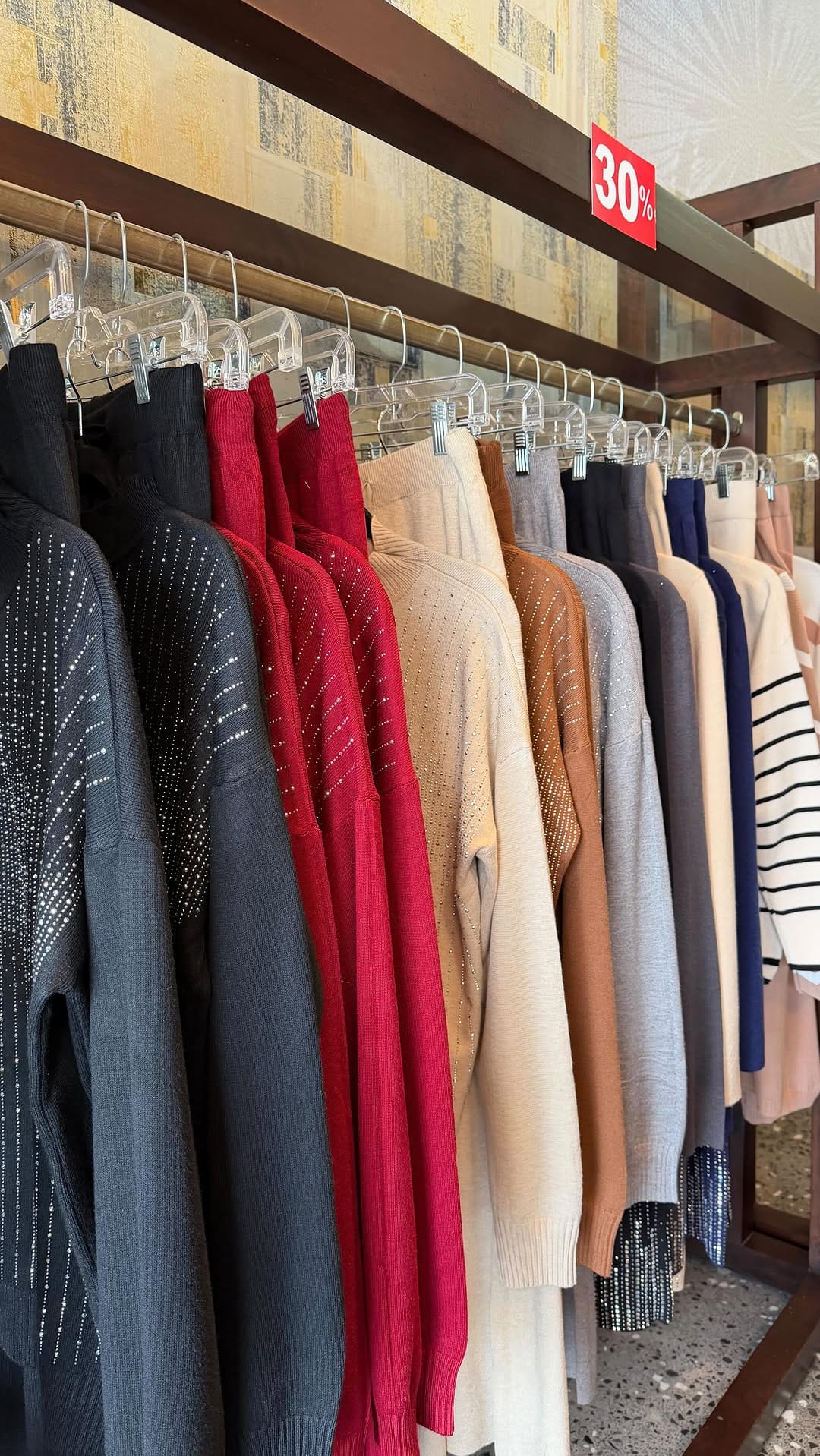 Post 4 by Sol&María Boutique on Instagram (video)