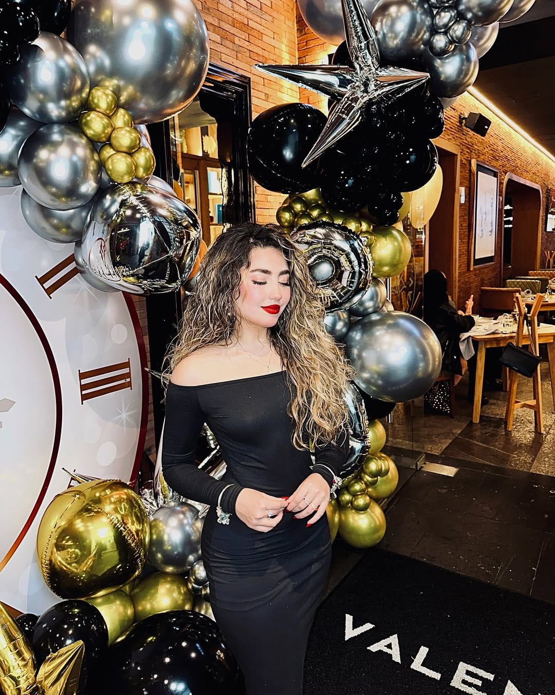 Post 4 by Jess Lopez on Instagram (carousel)